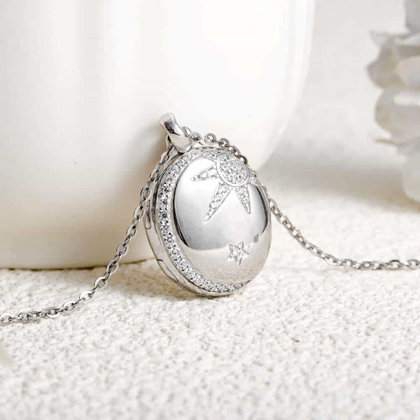 【Wasserdicht】Personalisierte Foto Medaillon Kette mit Bild - Sonne Mond Stern